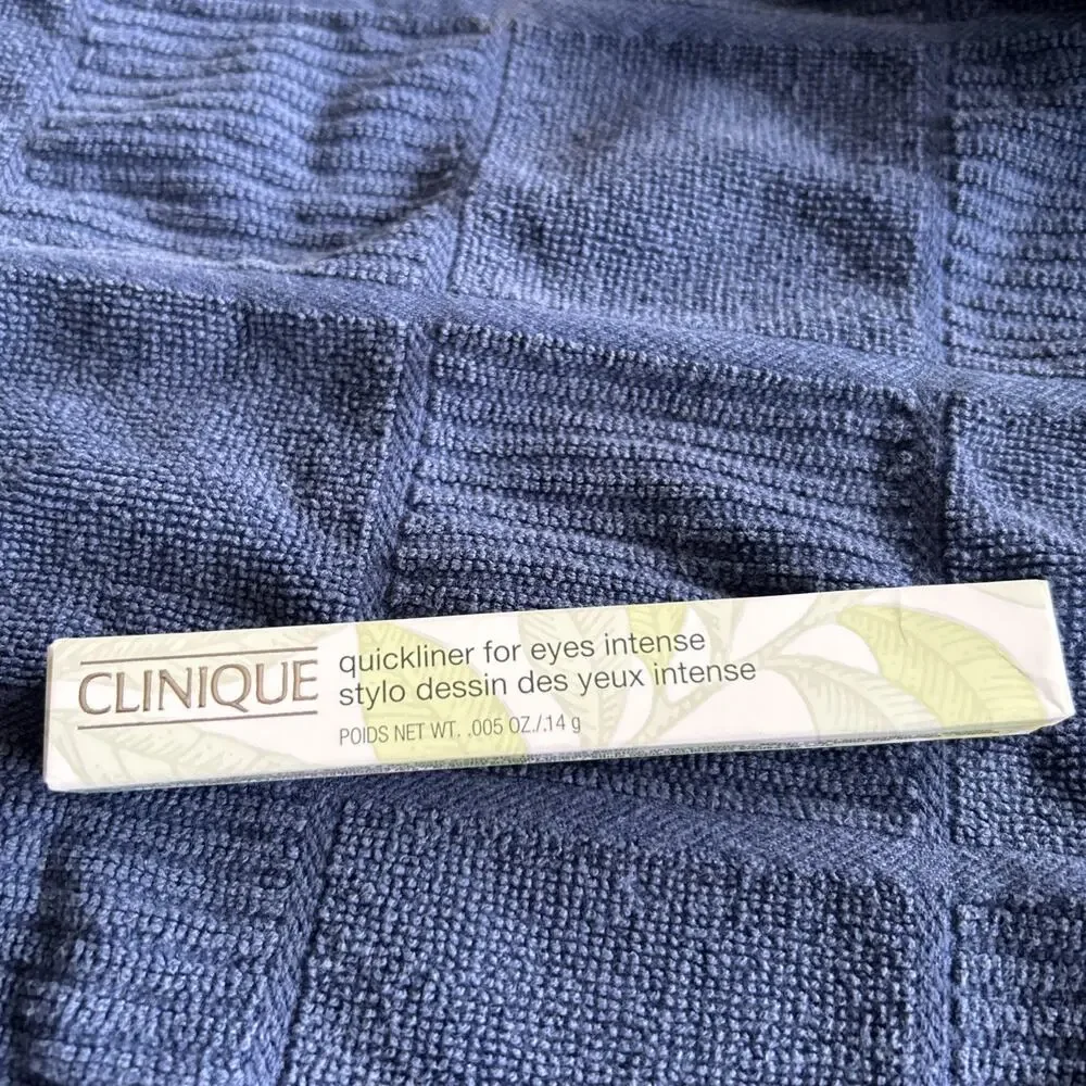 NEW IN BOX! Clinique Quickliner For Eyes Intense 01 Intense Black .14 g